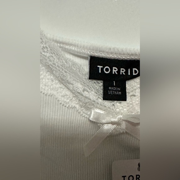 ✨NWT✨ Torrid: Women’s Camisole- Size Torrid 1/1X/14-16 - Picture 3 of 9